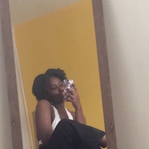 Meet your Posher, Sifa